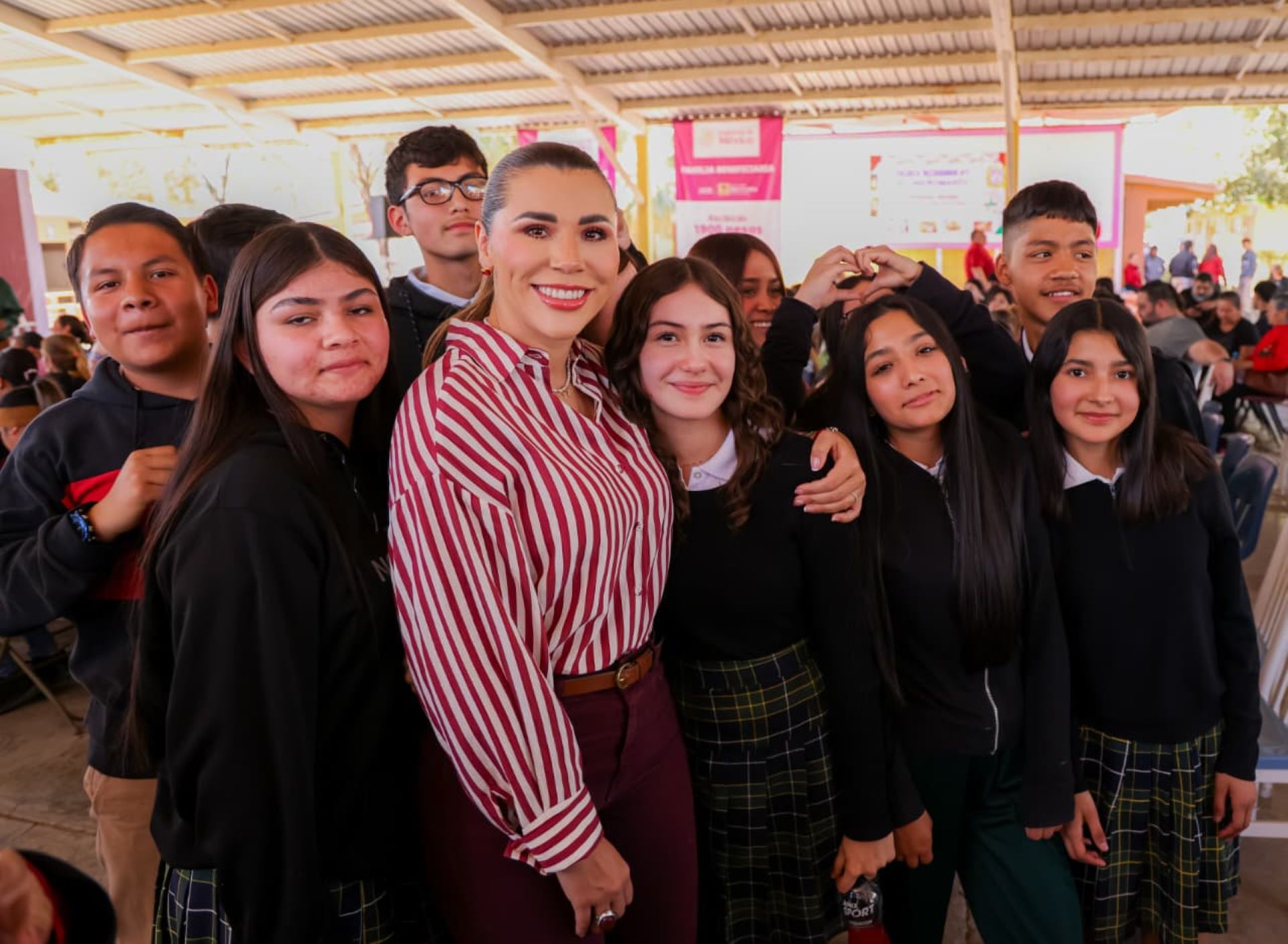 Fomenta gobernadora Marina del Pilar participación de estudiantes en proyectos de impacto para sus comunidades