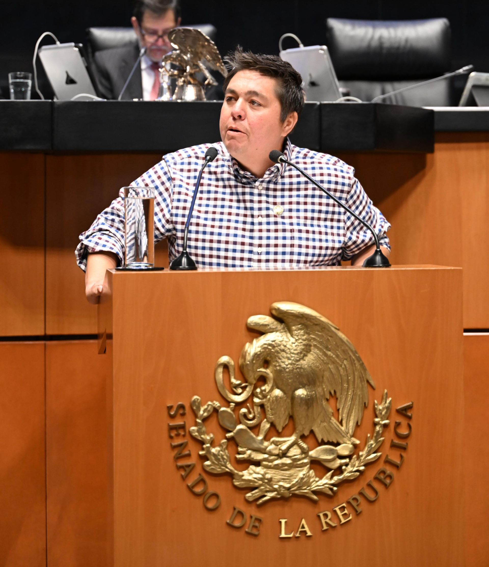 Armando Samaniego garantiza a través del “Plan B”, la protección a derechos laborales de empleados del Congreso del Estado