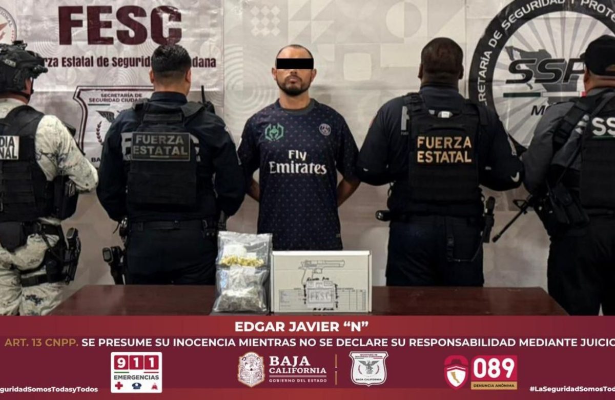 Operativo coordinado en Tijuana deriva en aseguramiento de arma y droga a presunto integrante criminal