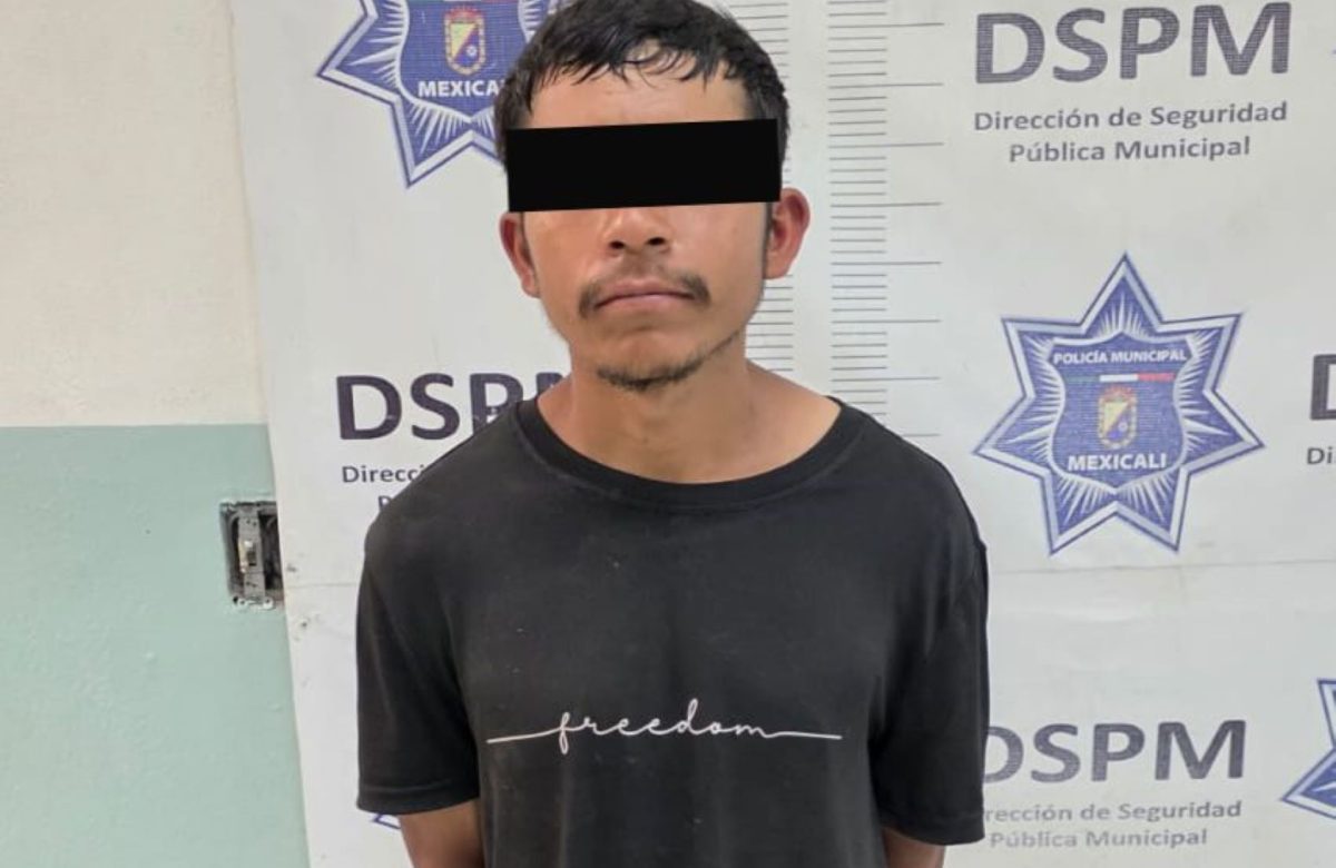 Aprehende Policía Municipal a hombre tras robo en tienda de conveniencia