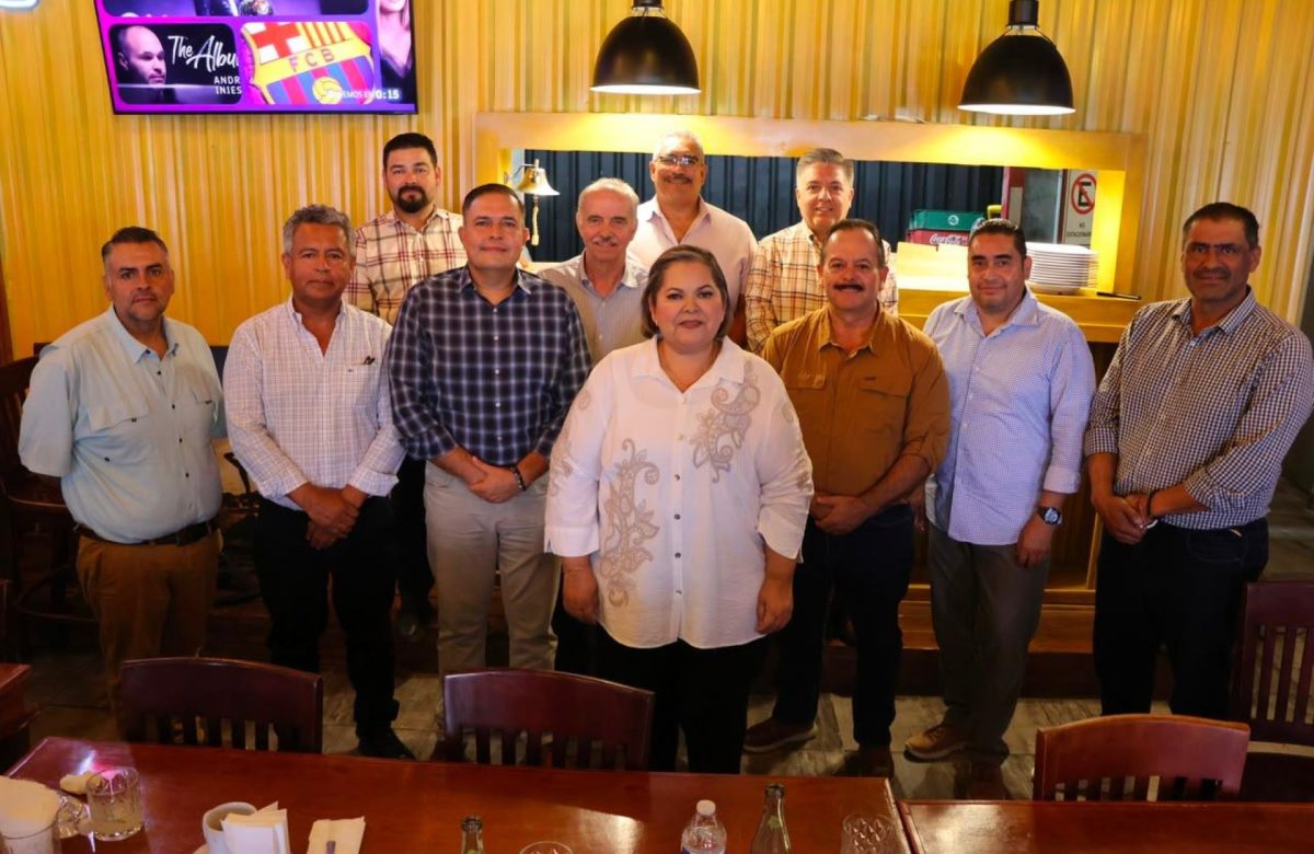 Dialoga Eva Moreno con representantes de los Colegios de Ingenieros de Baja California