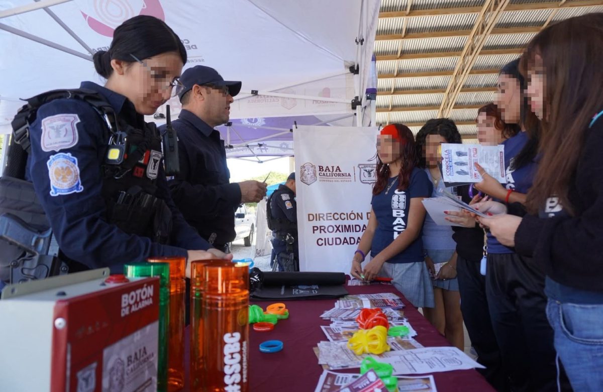 Orienta SSCBC a mil estudiantes de preparatoria sobre prevención de extorsión y fraude