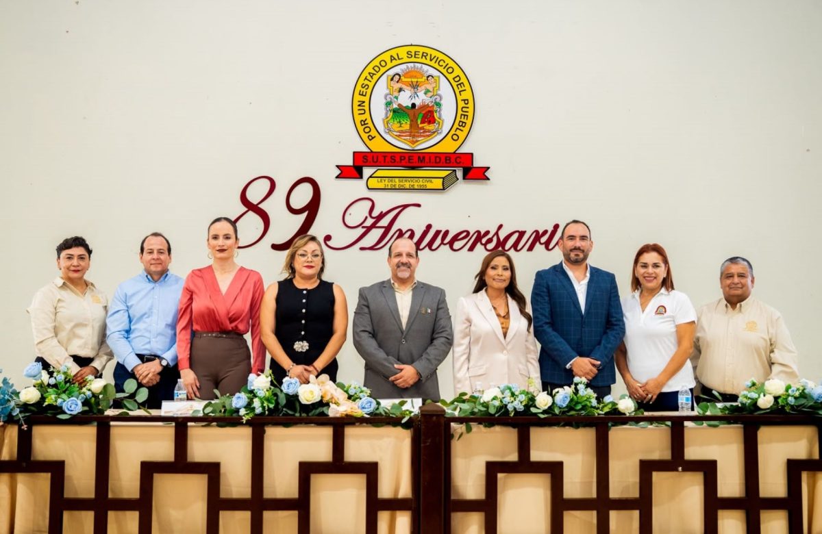 Reconoce Claudia Agatón trayectoria y compromiso de las y los trabajadores sindicalizados